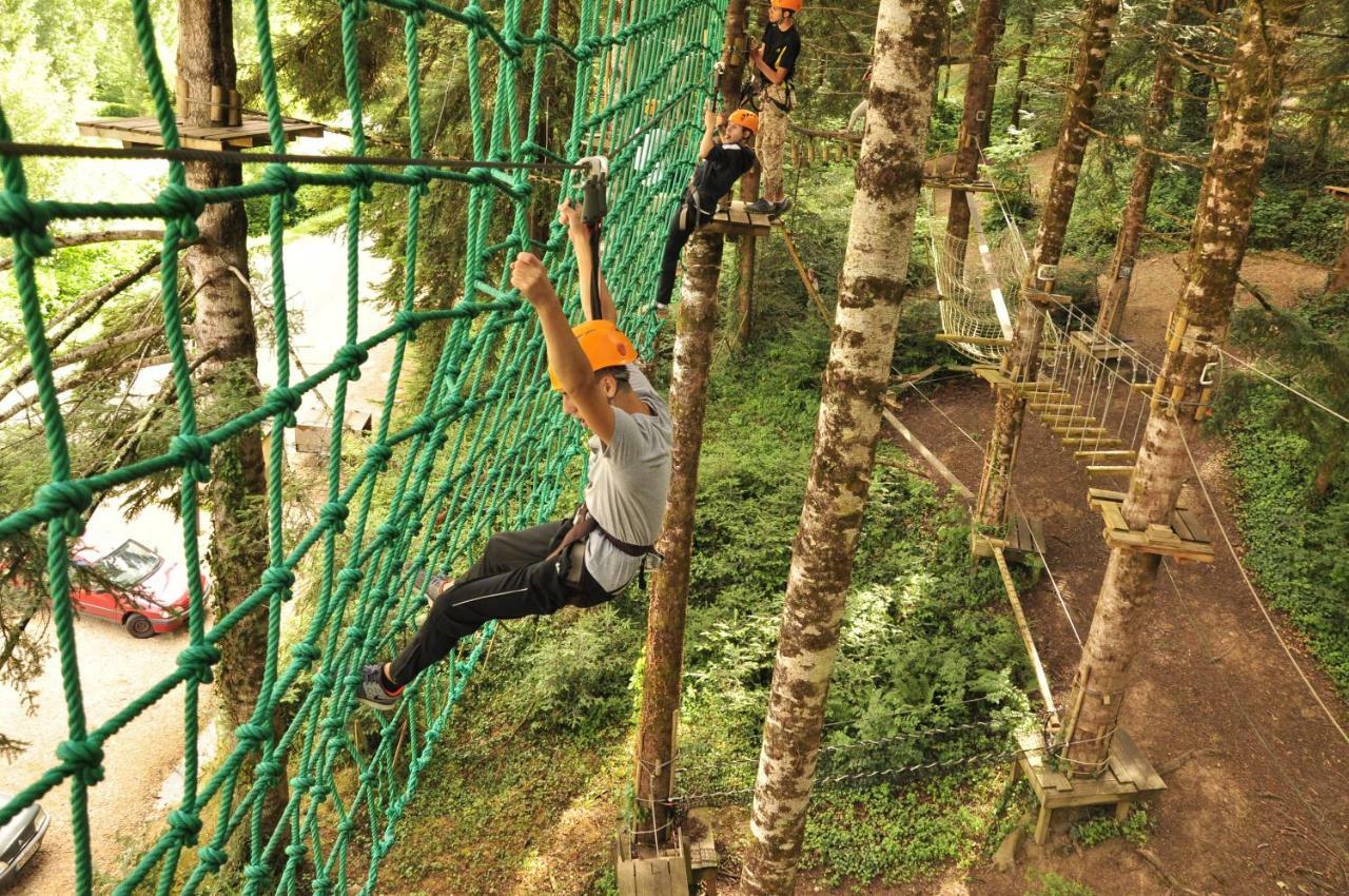 Camping Le Paisserou 纳雅克 外观 照片